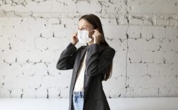 Ученые назвали три напитка, которые нейтрализуют COVID-19