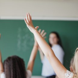 Що робити, якщо дитина не хоче ходити до школи?