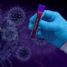 Ученые выяснили, когда коронавирус становиться более заразным