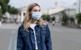 Бустерная доза вакцины от COVID-19 — что это и кому показана