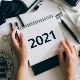 Перенесення вихідних днів у 2021 році: коли довгі вихідні