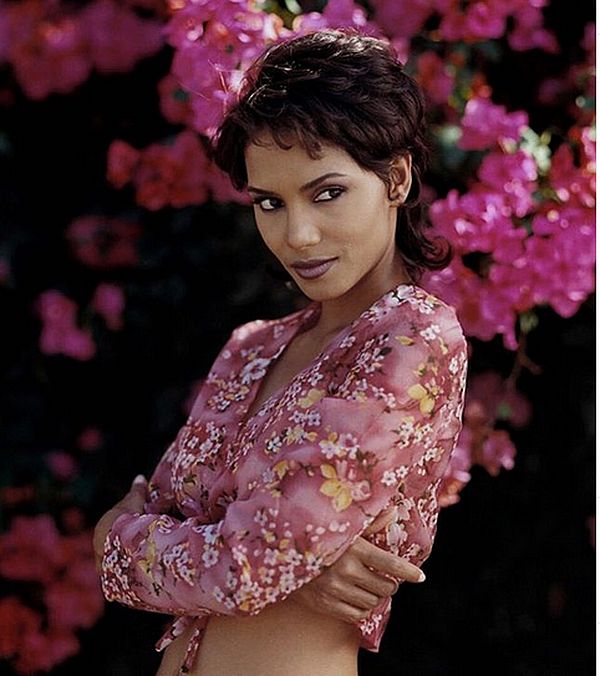 Источник: instagram @halleberry