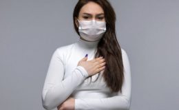 Как проверить легкие дома: опасные симптомы и тест на одышку