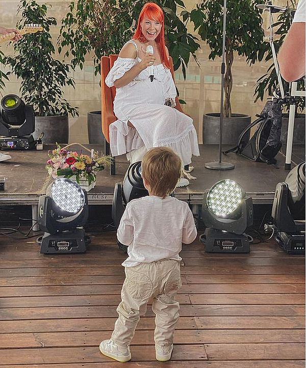 Источник: Instagram @tarabarova