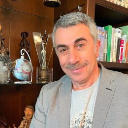 Комаровський розповів, чому деякі безсимптомно хворіють на коронавірус