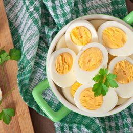 Дієтологи назвали 20 найідеальніших продуктів для схуднення