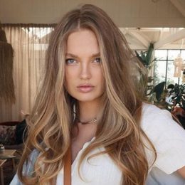 Супермодель Ромі Стрейд народила первістка, назвала ім’я та показала фото