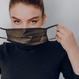 Как COVID-19 влияет на психику: что говорят переболевшие и врачи
