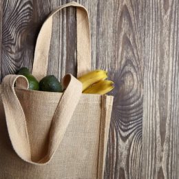 6 продуктов, которые помогут избавиться от вздутия живота