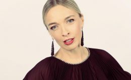 Вагітна Василіса Фролова знялася в образі Міккі Мауса
