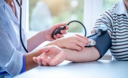 5 симптомів підвищеного холестерину