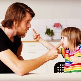 13 родительских фраз с обратным эффектом