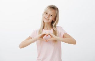 Привітання та листівки на Благовіщення