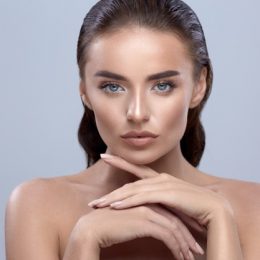 Замість ботоксу: 4 вправи для підтяжки обличчя