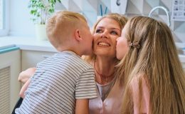 В Україні вдруге розпочинається благодійна акція «Години для родини»