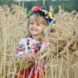 День вишиванки – вірши, листівки і привітання