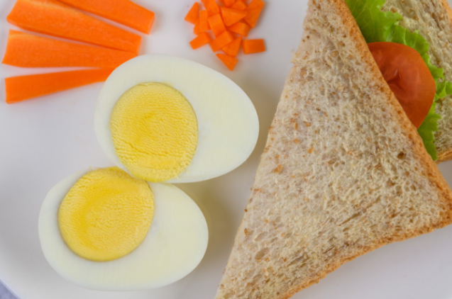 С какого возраста можно давать ребенк яйцо