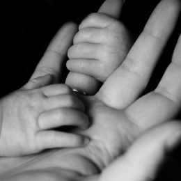 Батьківський сценарій: що ми передаємо у спадок своїм дітям