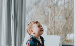 Разрушительные слова: 10 запретных фраз, которые воруют у детей счастье
