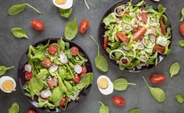 10 продуктов, которыми легко отравиться в жару