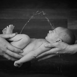 10 кумедних кадрів, коли дитячі несподіванки не змогли зіпсувати фотосесію