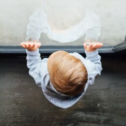 Що ми забуваємо сказати своїм дітям: 5 фраз, які хоче почути дитина