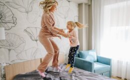 Зірки запрошують українців долучитися до всеукраїнського Дня піжам