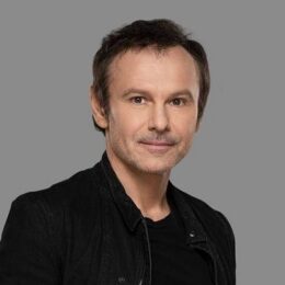 Улюблена іграшка сина: Святослав Вакарчук показав свій оберіг