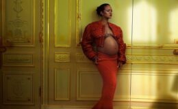 Рианна впервые стала мамой: подробности