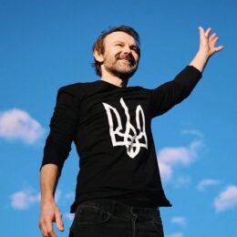 Святослав Вакарчук показал фото с маленьким сыном и раскрыл дату его рождения