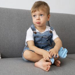 Кризис 2 лет — как помочь малышу пережить беспокойный период