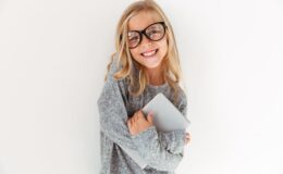Очки для ребенка: как выбрать и убедить носить