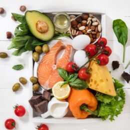 У МОЗ назвали 10 продуктів, якими можна заїдати стрес