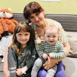 Фундація Дім Рональда МакДональда продовжує підтримувати українські родини під час війни