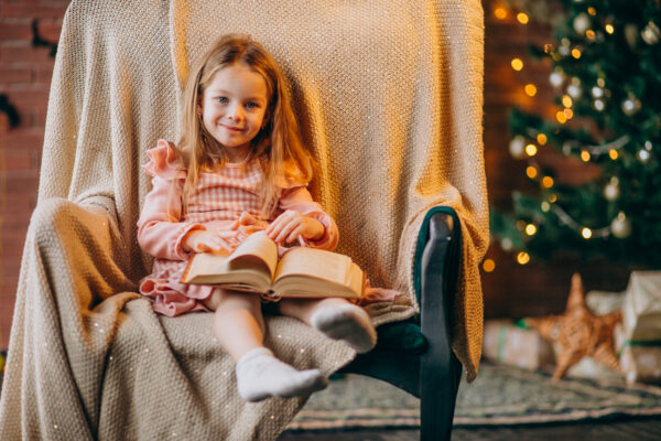 книга, дівчинка, різдво