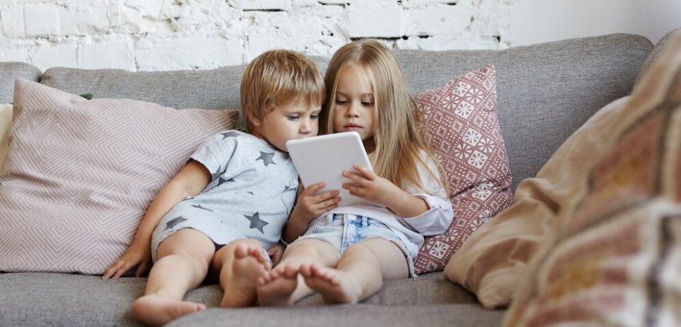 8 дитячих мультфільмів про драконів та з драконами
