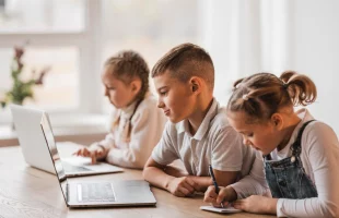 Нові виклики у сфері безпеки дітей в інтернеті: як батькам захистити свою дитину?