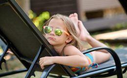 Как ученикам улучшить зрение летом: 7 советов эксперта