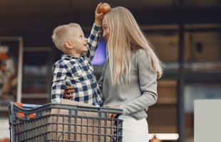 Как избежать «купи-купи» и сохранить здравый смысл (и семейный бюджет)