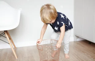 Почему ребенок не хочет убирать? Неочевидные причины, которые вы могли не заметить