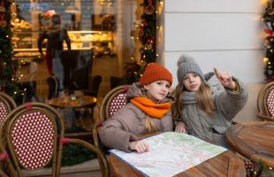 Куда пойти зимой в Киеве: праздничные локации для семейного отдыха
