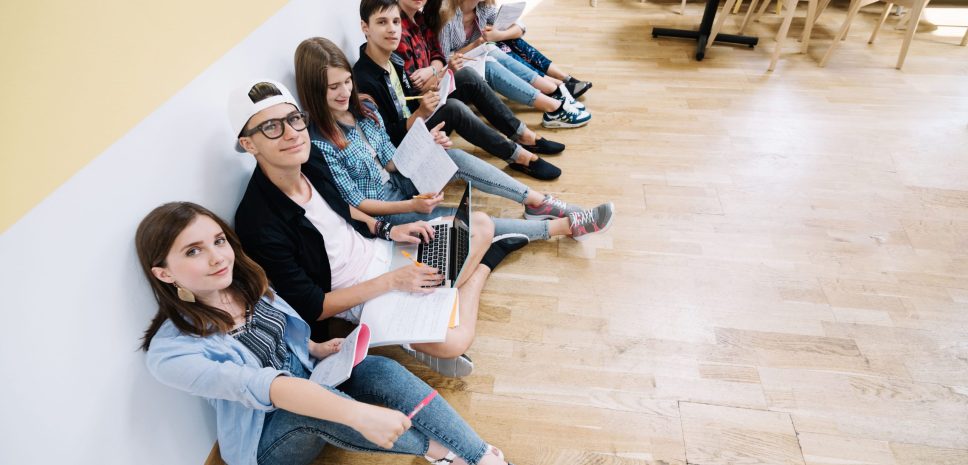 Подростковый возраст: что меняется в 12-16 лет и как поддержать ребенка