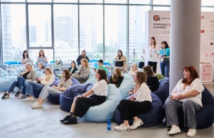 Менструация — не табу: как в Киеве прошло просветительское мероприятие ко Дню менструальной гигиены