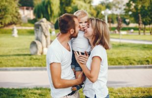 Экологическое родительство — не про эко-товары: что это такое