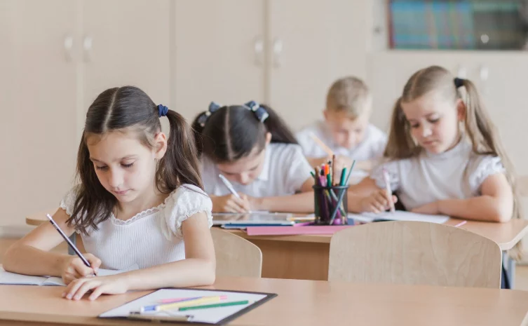 Канікули та новий графік навчання: школи готуються до змін через можливі блекаути