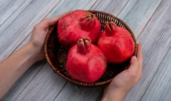 Як правильно їсти гранат: з кісточками чи без?