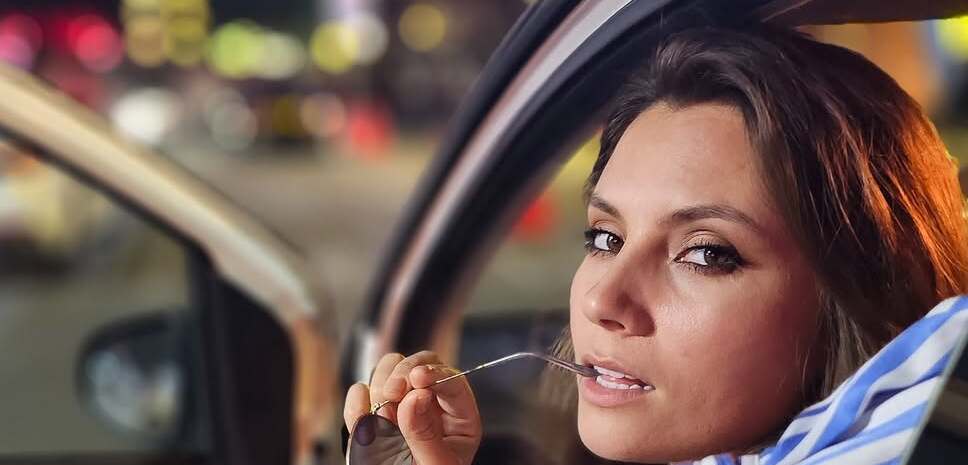 Звезда «Поймать Кайдаша» возмутилась ценами на коммуналку во время отключений