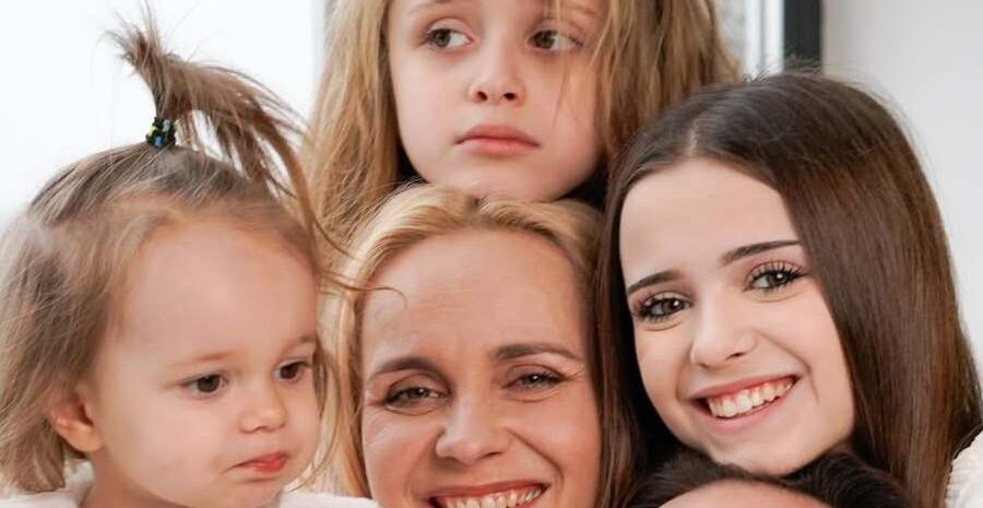 Лилия Ребрик честно рассказала об отношениях дочерей