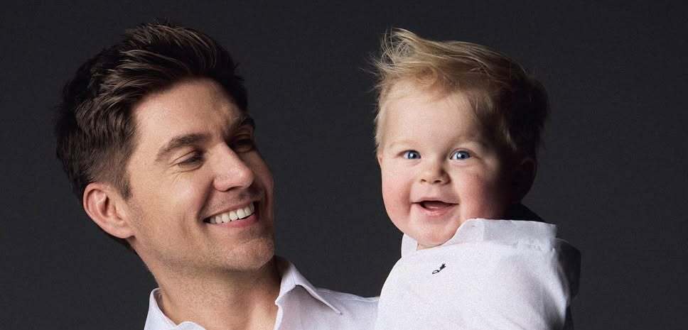 Новое видео с сыном Остапчука: почему мальчик выглядит вынужденно счастливым