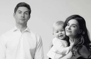 Дружина Остапчука показала святкування першого дня народження сина